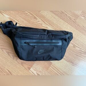 Nike Black Men's Waist Bag